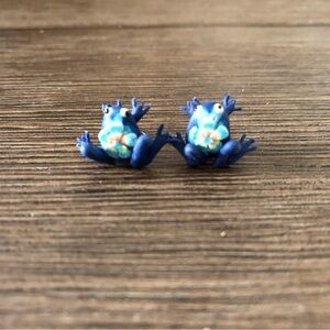Vintage 90's clay blue tie dye frog stud earrings